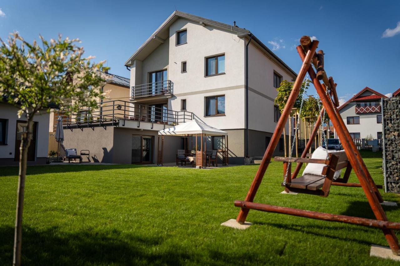 Stylish Apartment Under The Tatras Strba Bagian luar foto