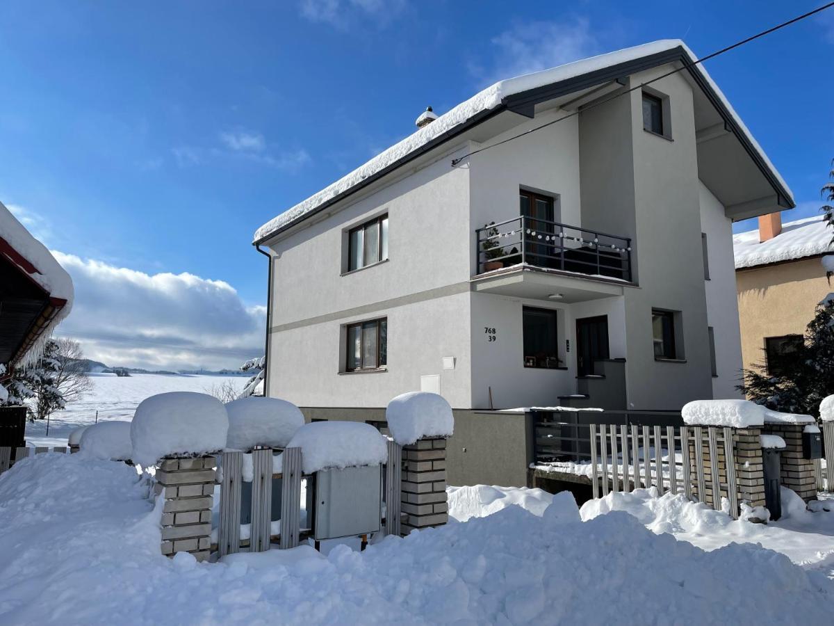 Stylish Apartment Under The Tatras Strba Bagian luar foto